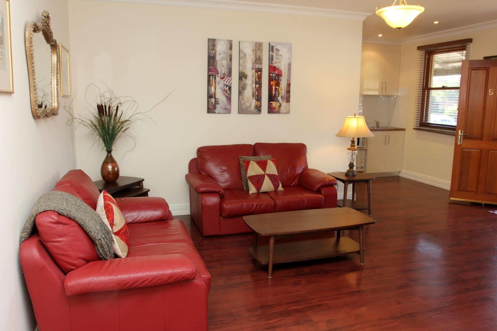 Hotel Cocknbull Boutique 4*